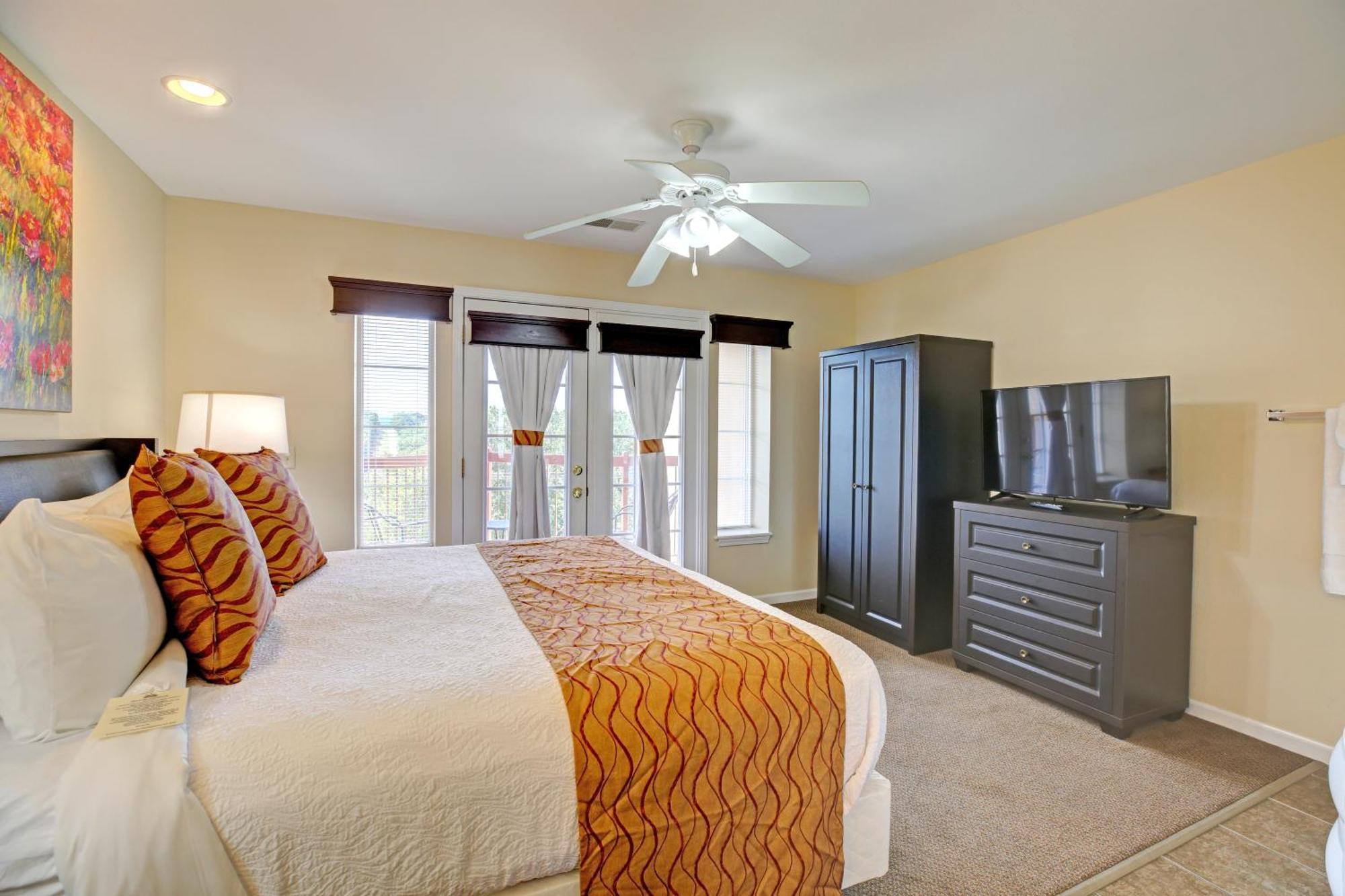 Grand Crowne Resort Branson Room photo