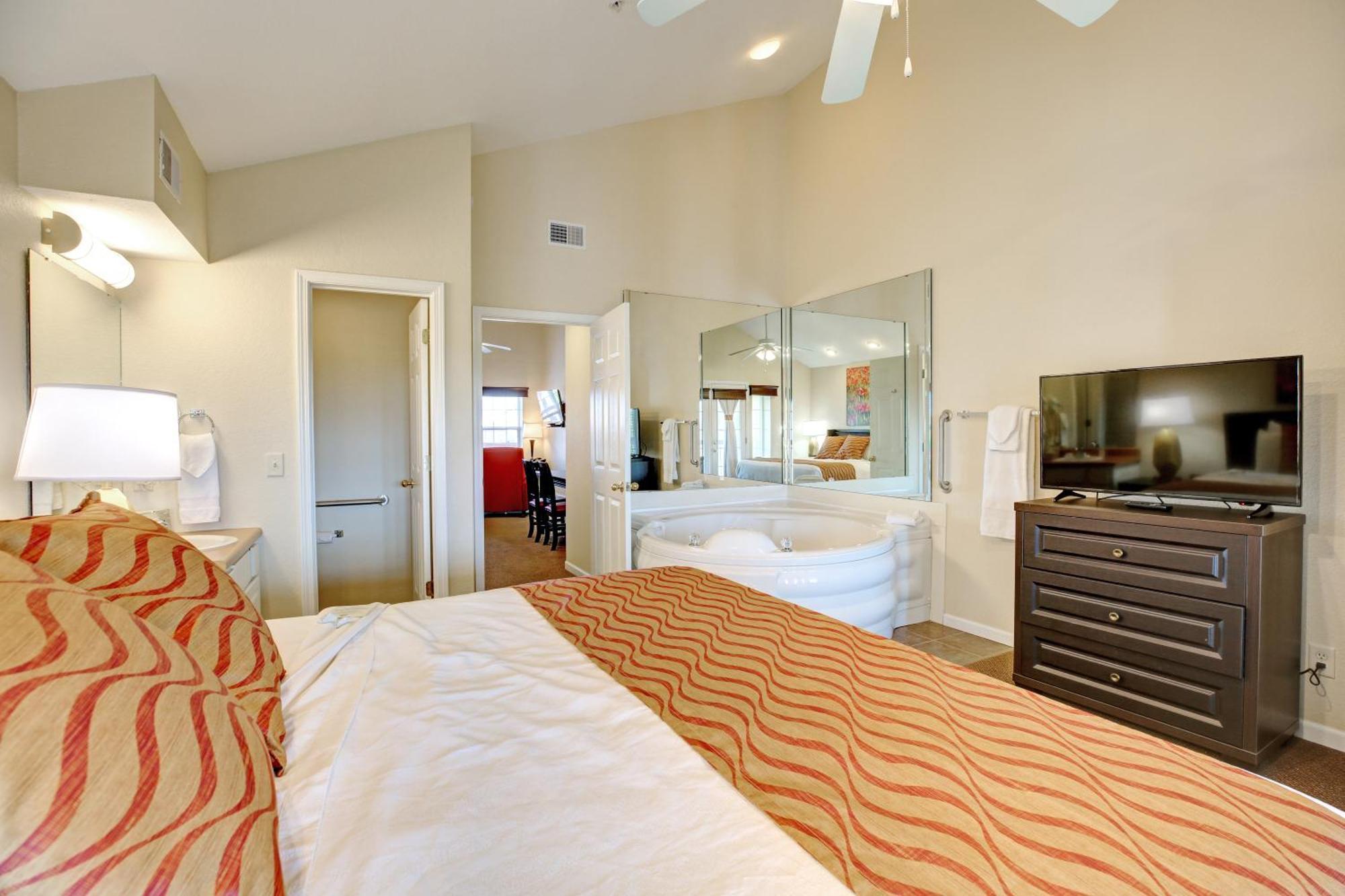Grand Crowne Resort Branson Room photo